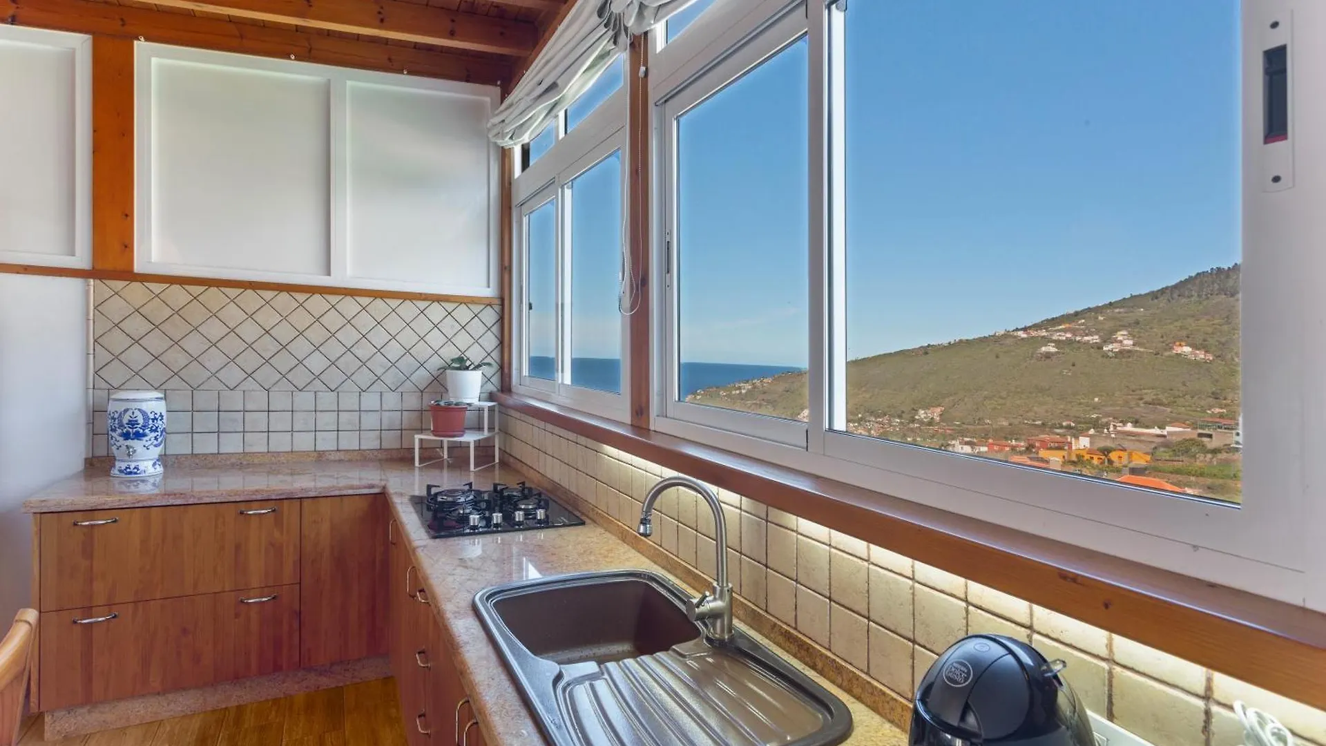 Studio Home In لا أوروتافا 0*,